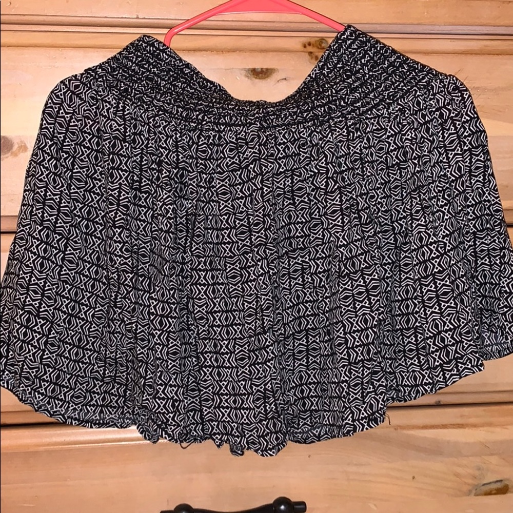 Black & White Flowy Skirt